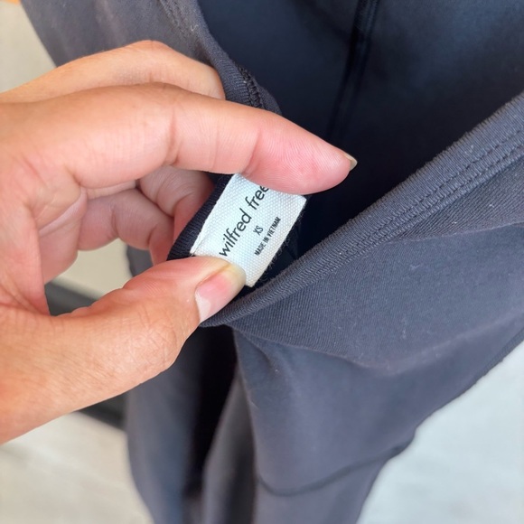 Aritzia Wilfred Free Divinity Jumpsuit in Black, Size XS - Picture 12 of 12